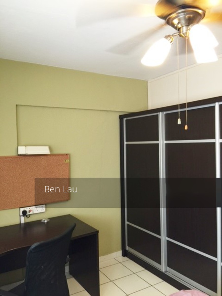 Blk 323 Jurong East Street 31 (Jurong East), HDB Executive #125250772